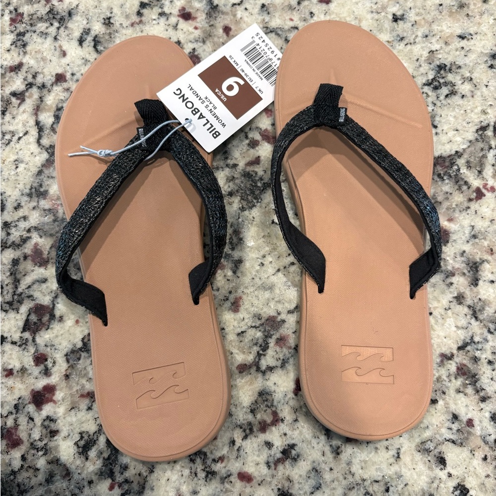 Billabong Women's Tan Footbed with Black Strap Sandals
